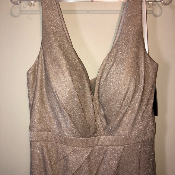 Brand New Dress - Picture 4 of 4